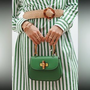 CUTEST bamboo handle green handbag!